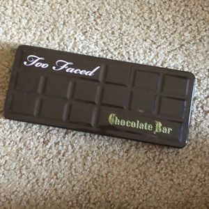 Too Faced Chocolate Bar